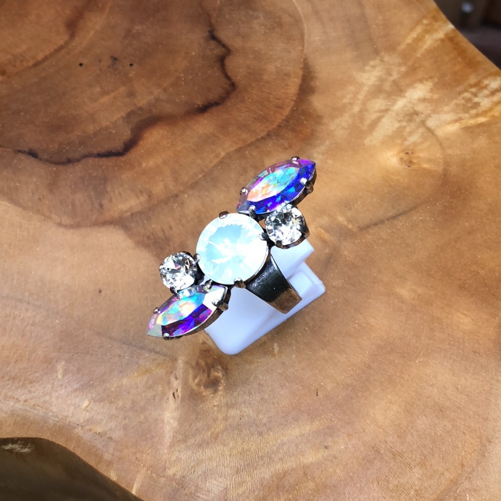 Gorgeous Boho/Tribal Crystal Statement Ring - Picture 13 of 14